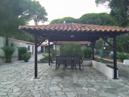 Fotografie z fotogalerie ubytování Villa Nikos Koukounaries v destinaci Koukounaries