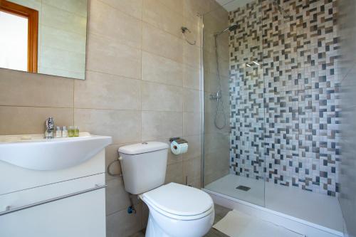 Ένα μπάνιο στο Habitación Aponiente