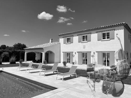 La Bastide Cezanne Natural elegance