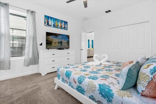 Stylish Resort Villa w/ Pool Near Disney Gated 5BR photo 18