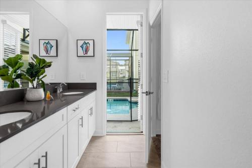 Stylish Resort Villa w/ Pool Near Disney Gated 5BR photo 35