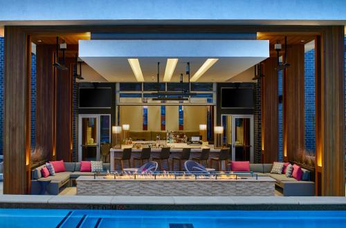 AC Hotel Nashville Downtown Image