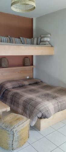 Postel nebo postele na pokoji v ubytování Marbil Irida