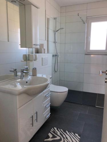 Lotus 5 photo 8
