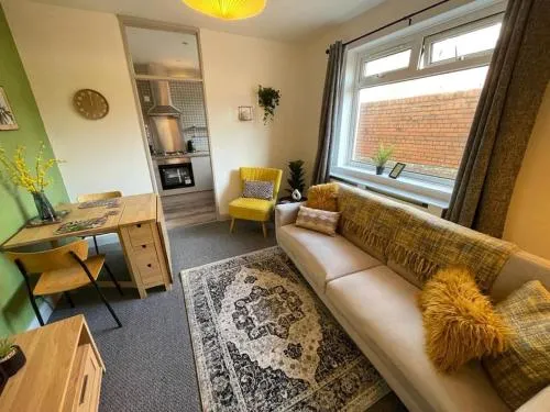 2 bed Central Cardiff Apartment - sleeps five! photo 1