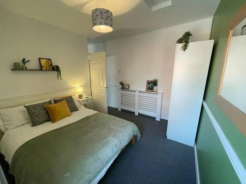 2 bed Central Cardiff Apartment - sleeps five! photo 10