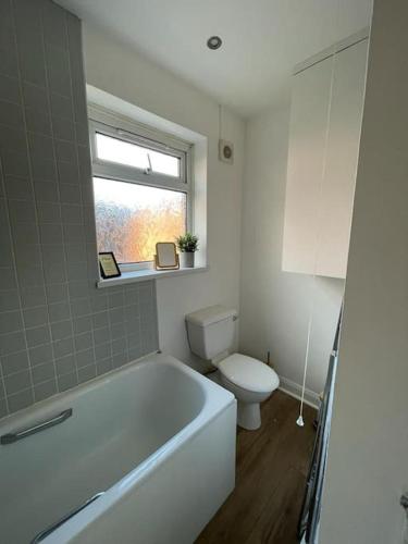 2 bed Central Cardiff Apartment - sleeps five! photo 4
