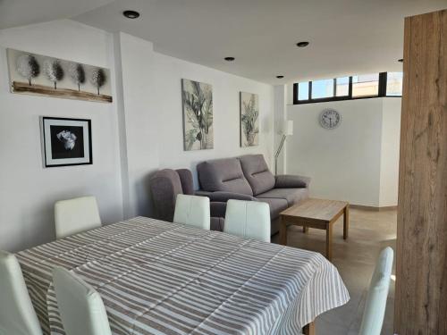 Posedenie v ubytovaní Apartamentos Séneca junto al Centro