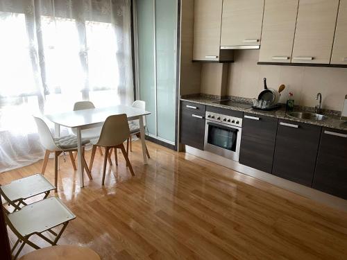 A kitchen or kitchenette at Casa Leonor
