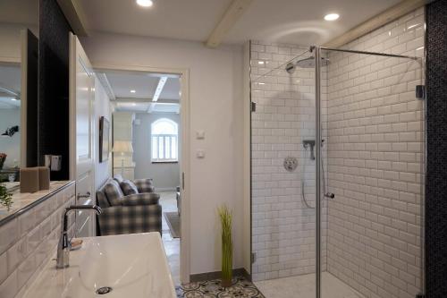 Koupelna v ubytování Reethus "de Tweeling" Apartment EG