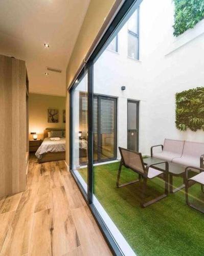 Seville Luxury Downtown Suite.