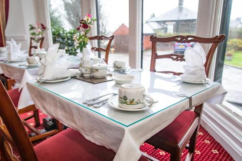 Galería fotográfica de Beaumont Guest House Windermere - Adult Only - Free Car Park & Off Site access to the local Health Centre en Windermere