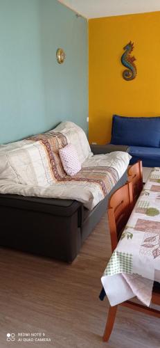 Säng eller sängar i ett rum på Appartement spacieux Verdon Sur Mer