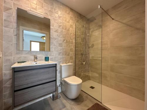 Ένα μπάνιο στο The Private Accommodation Villa