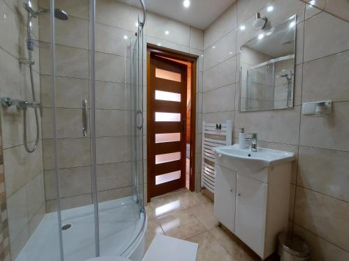 Ένα μπάνιο στο Villa TATRIA