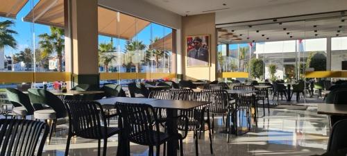 Restaurace v ubytování Complexe Mouna Cabo Negro