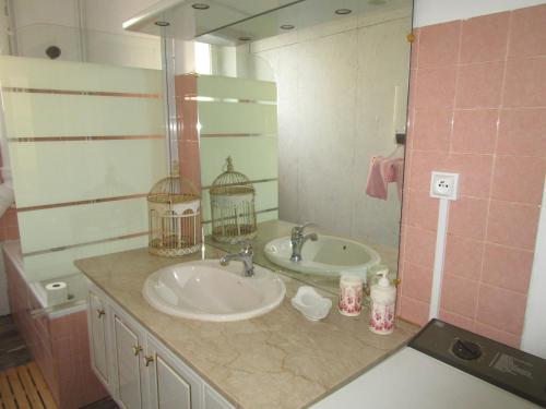 Fotografia z galérie ubytovania Appartement Rez de chaussée Résidence les Oliviers v destinácii Langeac