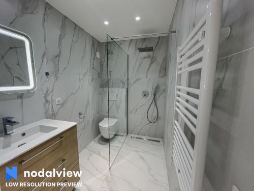 Kúpeľňa v ubytovaní Cannes Appartement 3 pièces vue mer