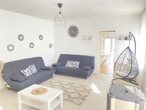 Maison Individuelle Tout Confort Terrasse Extérieur Proche Parc Asterix, Aéroport Roissy CDG, Paris, Disney, Château de Chantilly