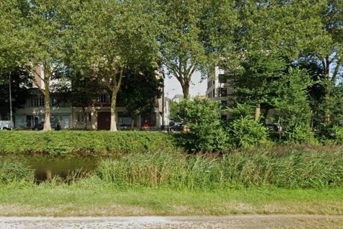 Ogród w obiekcie Grande maison tout confort avec extérieur centre
