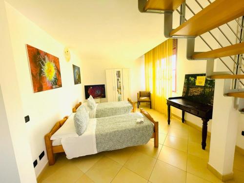 Gallery image of Regina Beach Holiday Apartments in Tirrenia