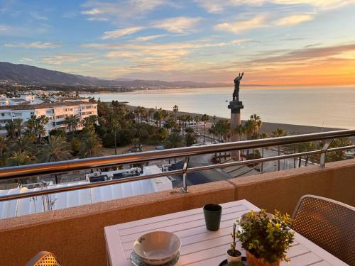 TopMarbella Marina Banus luxurious apartment, Sea and mountain views
