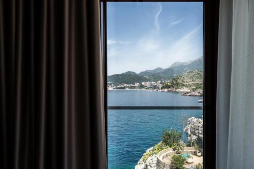 Gallery image of Blanche Cliff Apartments in Sveti Stefan