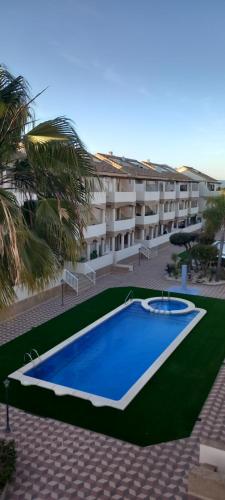 Bazén v ubytování PLAYA SOL COSTA NORTE Vinaròs NG nebo v jeho okolí
