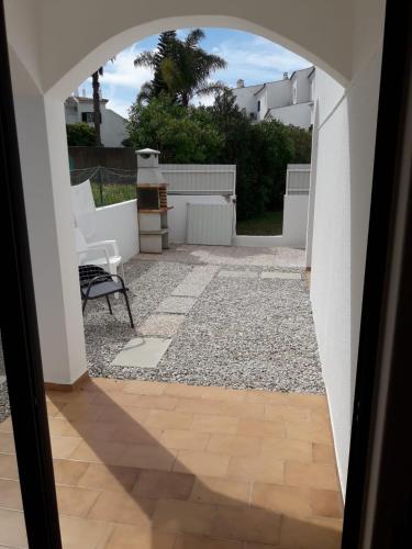 Cozy apartment near Oura Beach