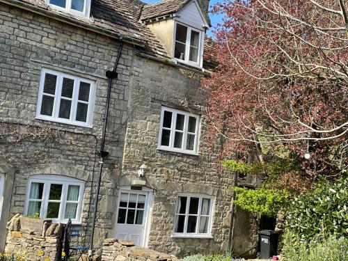 The Garden Cottage – Photos 2