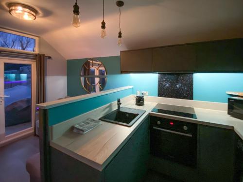 Beach Haven Lodge - UK42242 – Photos 3