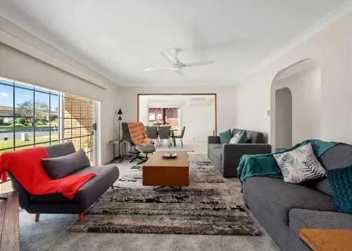 Geoff and Marys picture