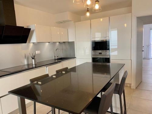 Appartement Mèze, 3 pièces, 4 personnes - FR-1-604-37