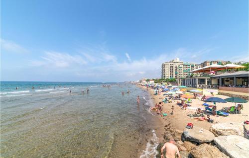 Nice Apartment In Follonica With Wifi And 1 Bedrooms