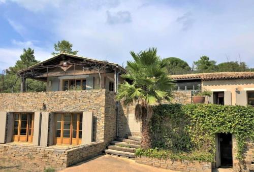 Zdjęcie z galerii obiektu Villa 200m2 au cœur des vignes- Golfe de St-Tropez w mieście La Môle