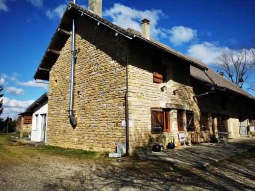 Fotografia z galérie ubytovania Chambre double - La belle Verte - Domaine de l'Espérance v destinácii Bersaillin