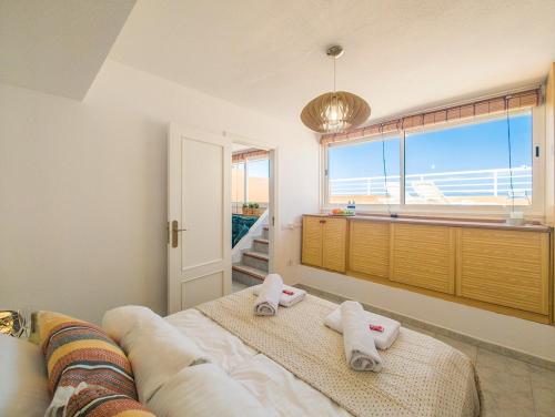 Fotografie z fotogalerie ubytování EVA Ocean & Cliff Luxury Los Gigantes v destinaci Puerto de Santiago