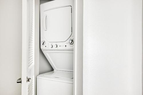 a white washer and dryer in a bathroom at Redondo Beach 1BR w Pool Gym WD nr Beach LAX-613 in Redondo Beach