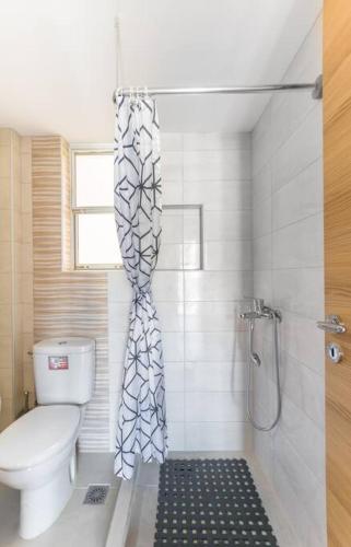 A modern and spacious flat in Gazi