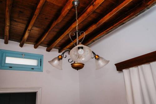 Gallery image of Loukas and Margarita's house in Platis Yialos Sifnos