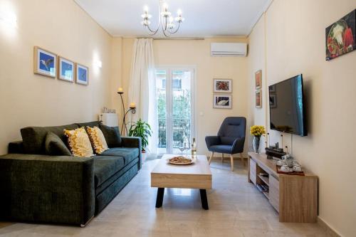 Χώρος καθιστικού στο Luxury Apartment in Garitsa Bay