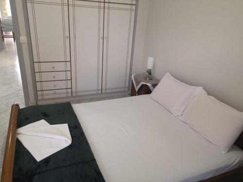 Panos & Antzy Apartment