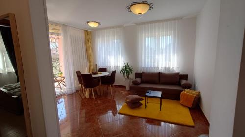 Apartments Lola