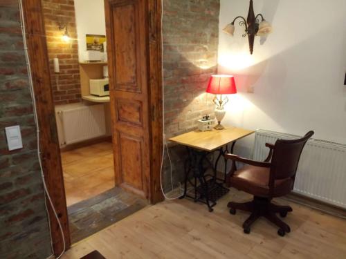 Rustic apartman in the Jewish Quarter 1072 Budapest, 5 Nyár utca kép - 3