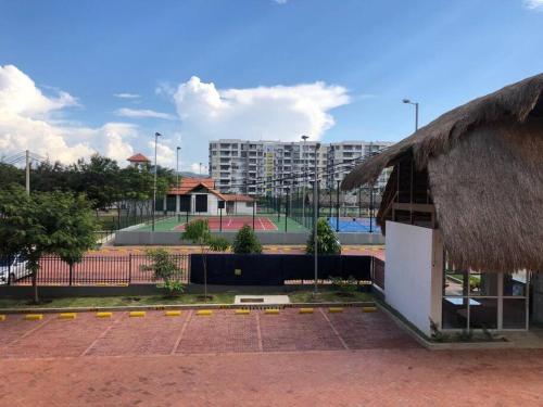 El edificio en el que está el departamento