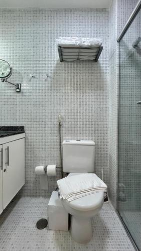 Bilik mandi di MNU - Nações Unidas By Anora Spaces