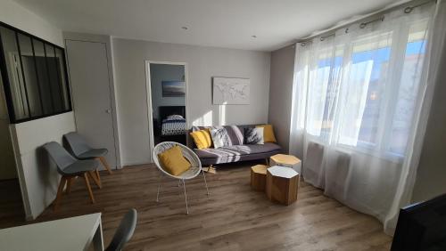 Appartement moderne de 54 m, 2 chambresにあるシーティングエリア