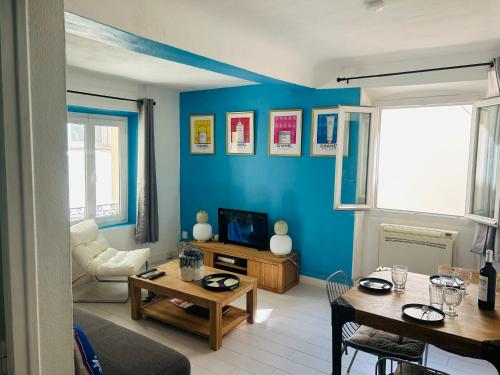 Cannes 2PC Port Palais Meynadier Forville