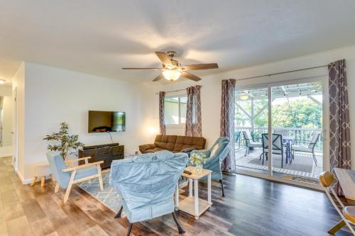 Φωτογραφία από το άλμπουμ του 2 Mi to Town and Beach! Lovely Kailua-Kona Home σε Kailua-Kona