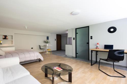 Newly Cosy Renovated Apartment Downtown
